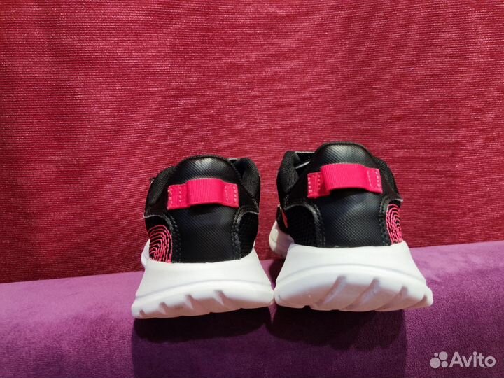 Кроссовки adidas для девочки 30 размер