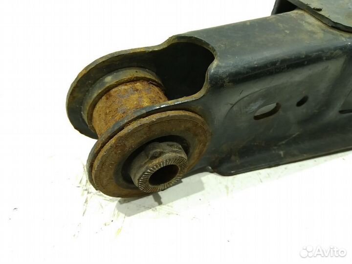 Рычаг задний нижний левый 4874042010