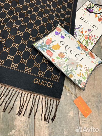 Кашемировый теплый палантин Gucci черный новый