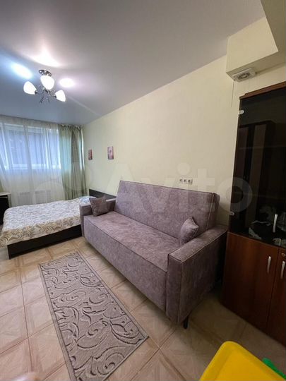 3-к. квартира, 80 м², 1/9 эт.