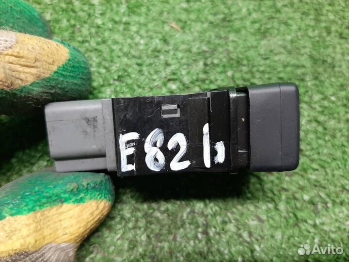 Кнопка противотуманных фар Subaru Forester SG/S11