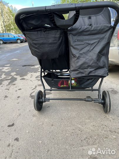 Коляска для двойни или погодок