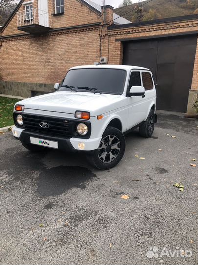 LADA 4x4 (Нива) 1.7 МТ, 2021, 35 000 км