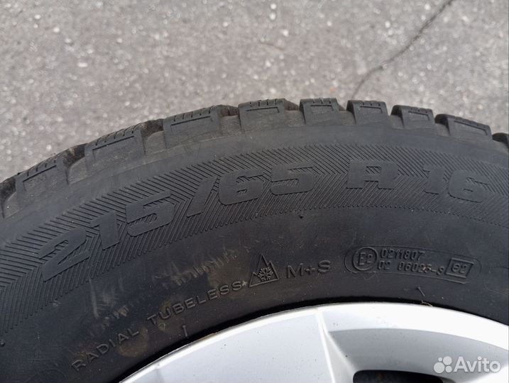 Bfgoodrich G-Force Stud 215/65 R16