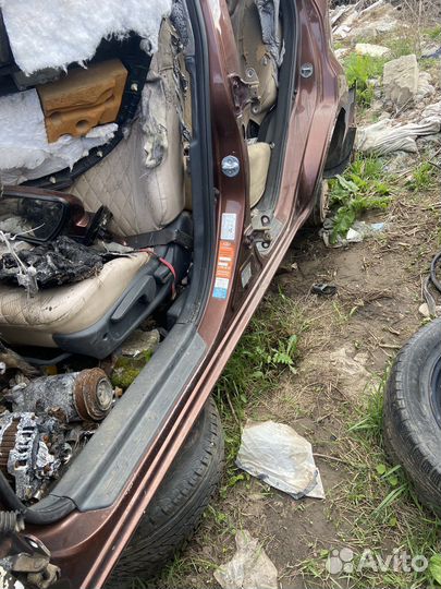 Передний левый порог со стойкой Kia Soul 1