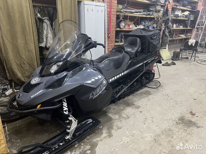 Продам Снегоход BRP lynx commander