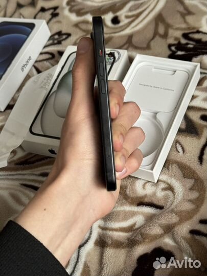 iPhone 15, 128 ГБ
