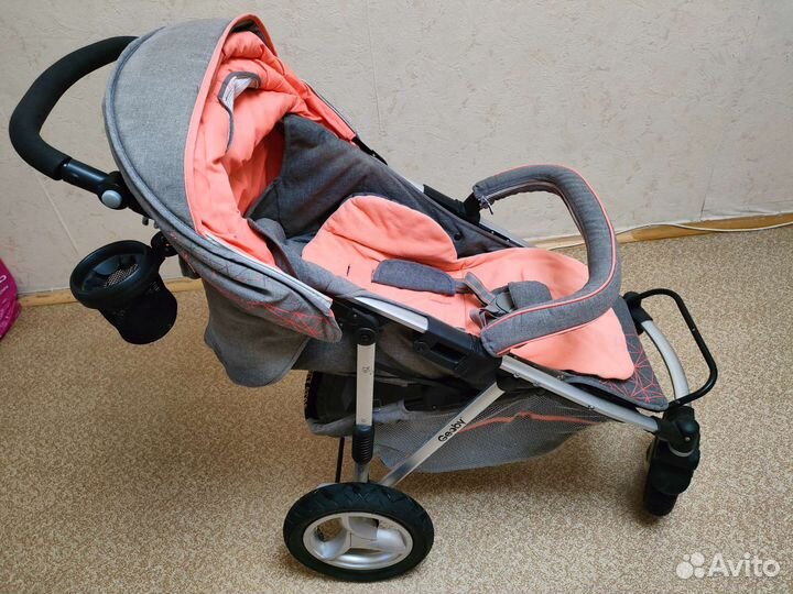 Прогулочная коляска Geoby c718