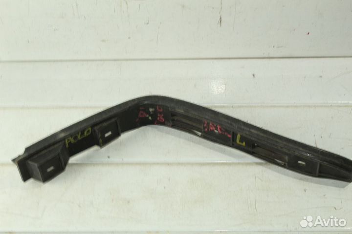 Клипса бампера volkswagen polo RR/LH