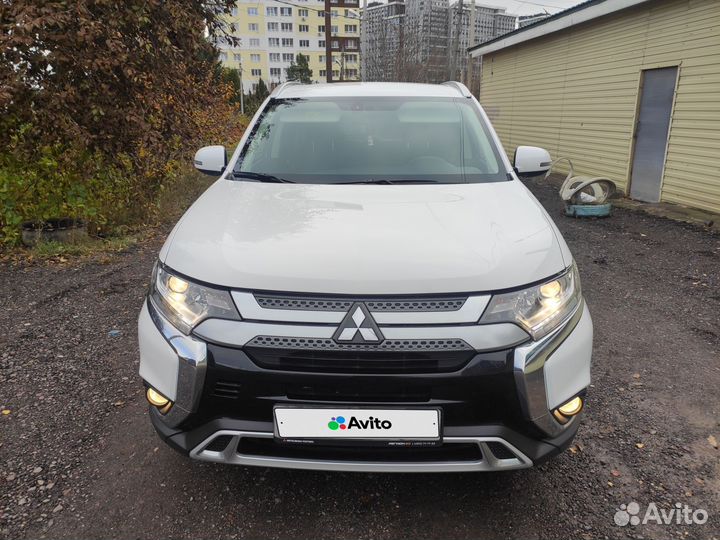 Mitsubishi Outlander 2.0 CVT, 2020, 76 000 км