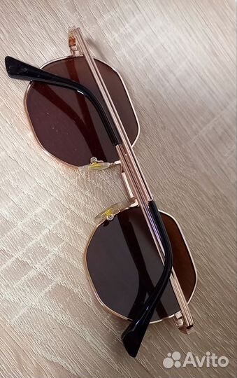 Солнцезащитные очки