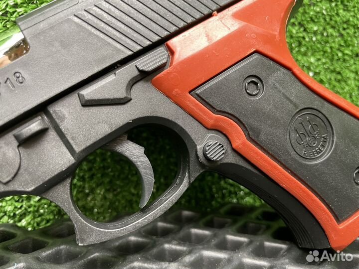 Пневматический пистолет детский из пластика