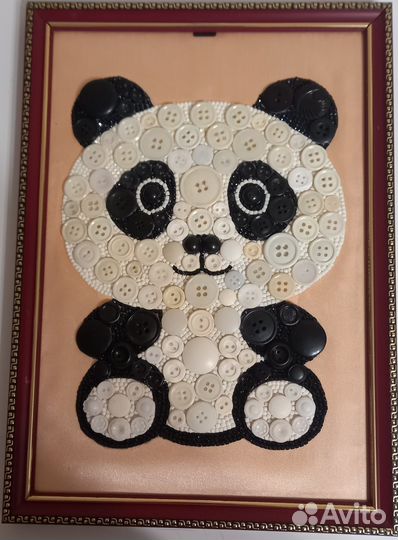 Картина из пуговиц и страз