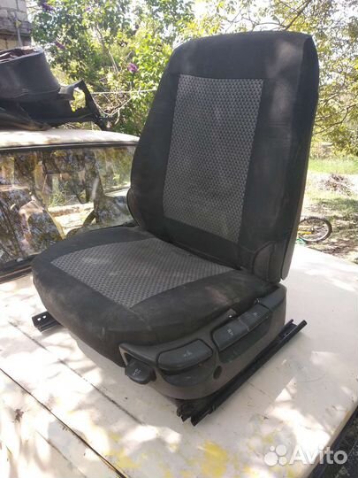 Водительское кресло
