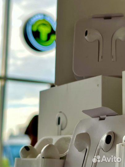 Новые наушники AirPods всех серий: 1,2,3(pro)