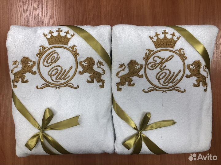 Халаты махровые с вышивкой