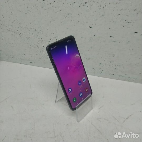 Samsung Galaxy S10e, 6/128 ГБ