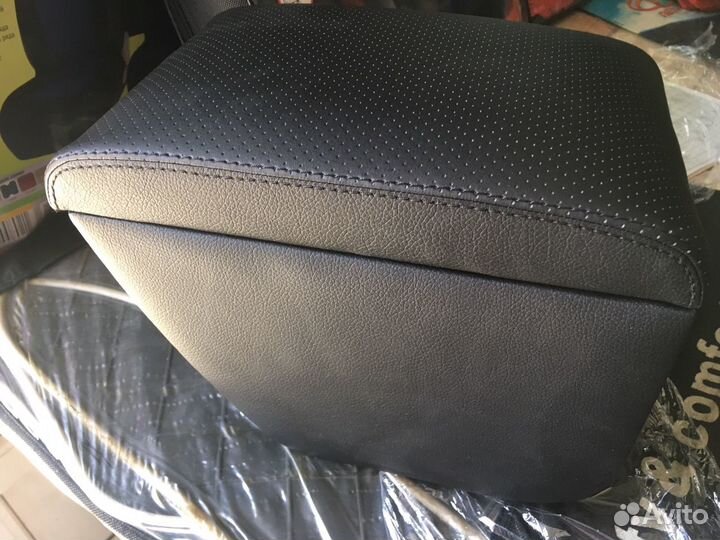 Подлокотник VW polo