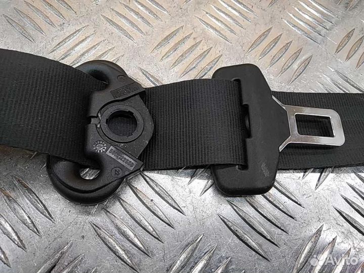 Ремень безопасности с пиропатроном Skoda Superb