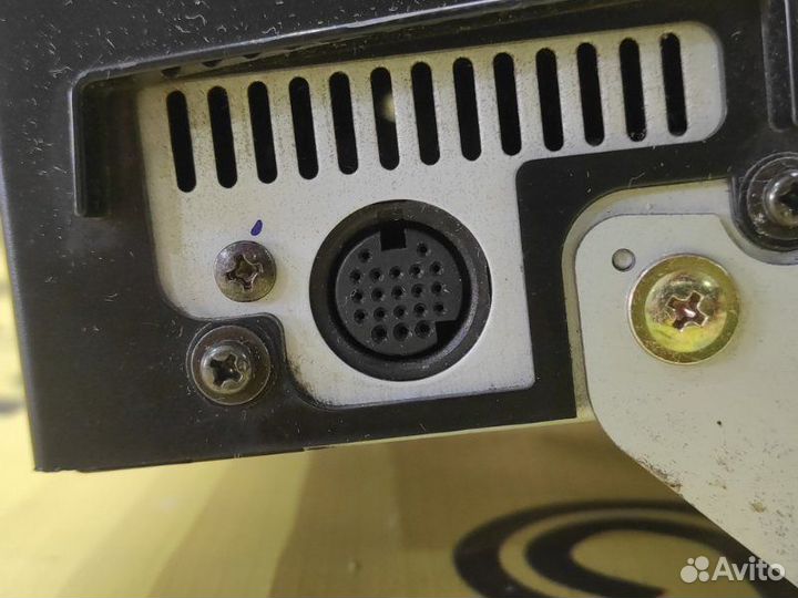 Усилитель магнитолы Subaru Legacy BL5\BP5