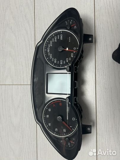 Приборная панель audi q5 8R0 920 900 M