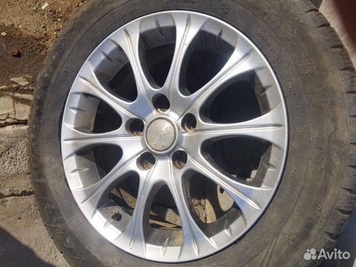 Автомобильные диски r15