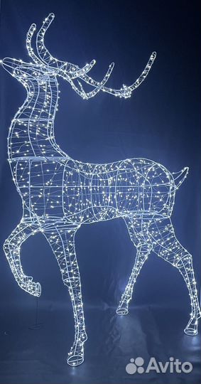Фигура оленя для установки на улице