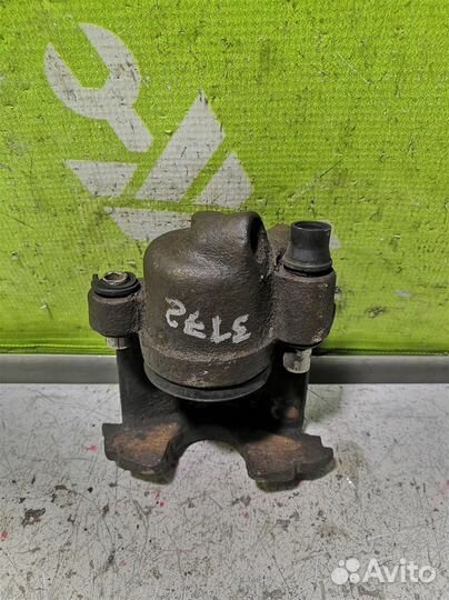 Суппорт передний правый Фольксваген Гольф 2 Джет