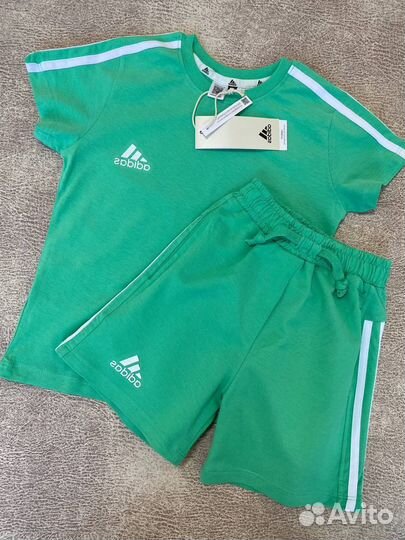 Adidas костюм детский новый 92,98,104,110,116