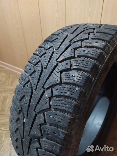 Nokian Tyres Hakkapeliitta R5 235/60 R17