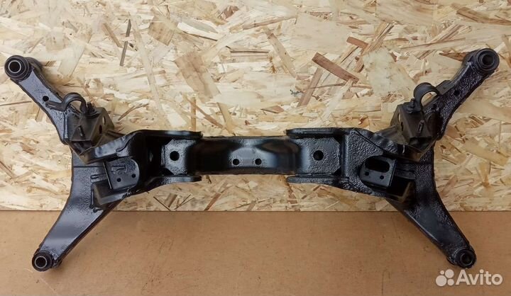 Балка задний подрамник Nissan Serena C24 4WD