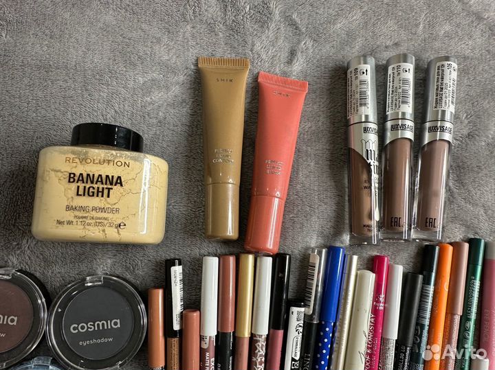 Набор косметики пакетом