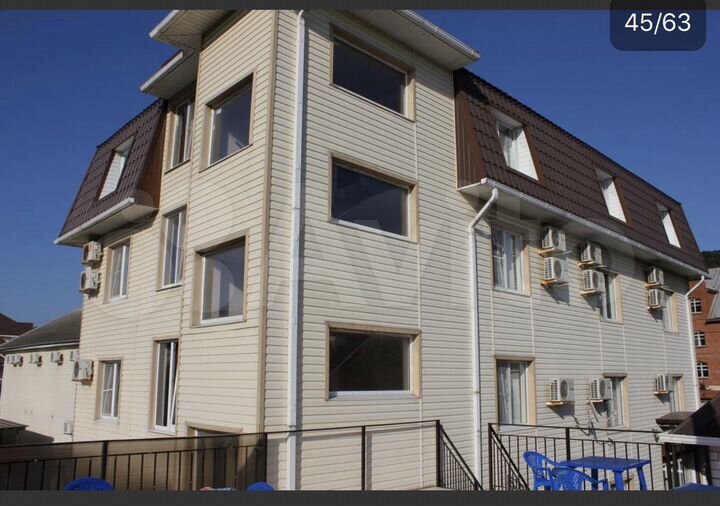 Дом 1200 м² на участке 8 сот.