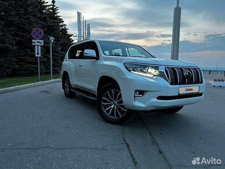 Toyota Land Cruiser Prado 2.8 AT, 2022, 30 км