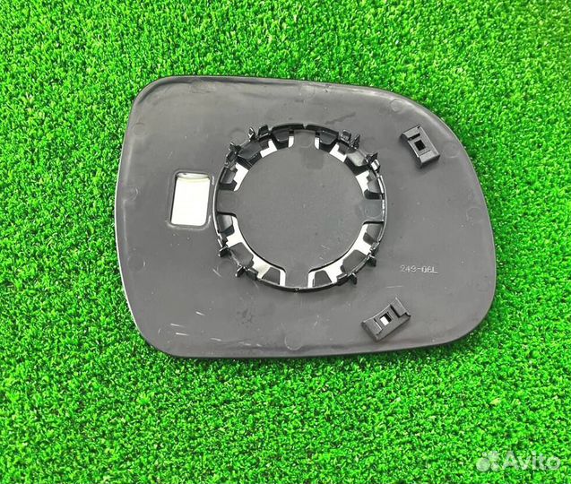 Зеркальный элемент левый toyota hilux vigo 04-08/fortuner 05-08