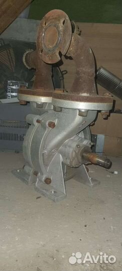 Двигатели асинхронные и насосы для нефтебаз