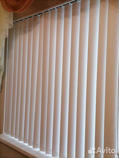Жалюзи вертикальные пластик бу