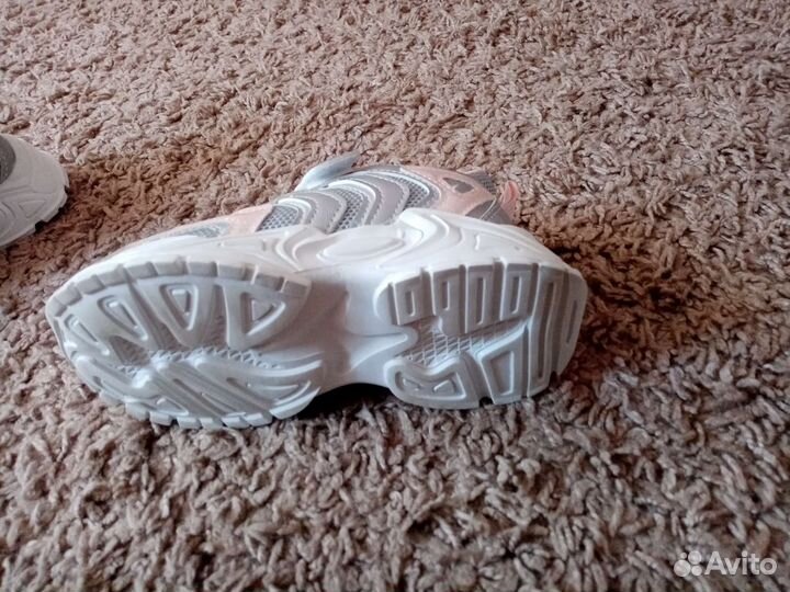 Кроссовки детские новые 31 размер