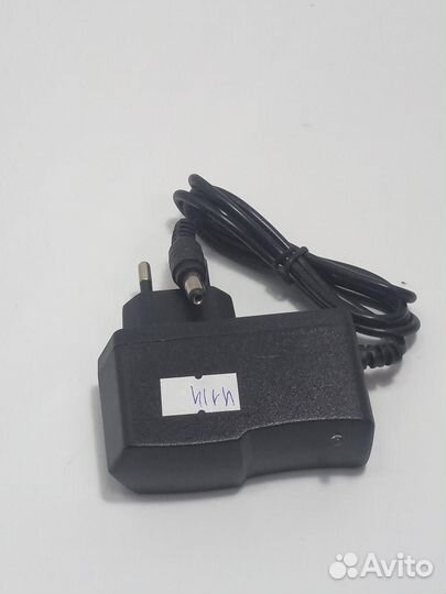 Блок питания 12V 1A для видеонаблюдения (Б/У)