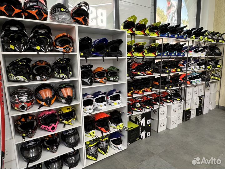 Мотошлема в ассортименте