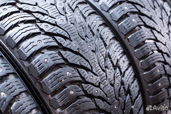 Nokian Tyres Hakkapeliitta 9 SUV 255/50 R19 107T