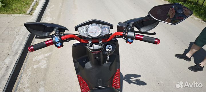 Скутер Vento SMART