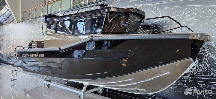 Northsilver 766 с двумя двигателями Mercury 150