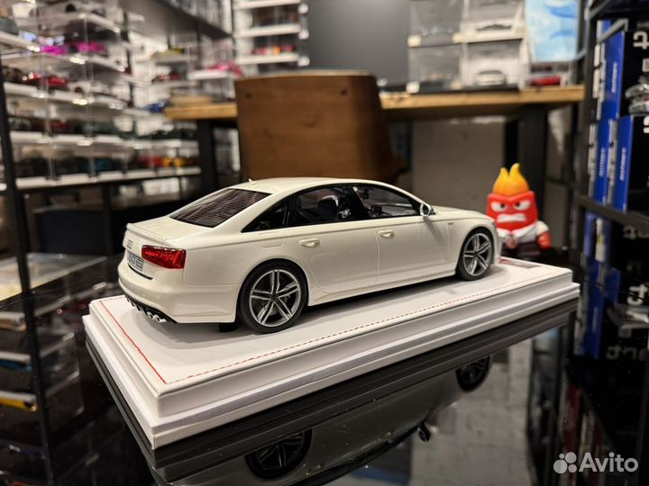 IVY Audi S6 1:18 белый