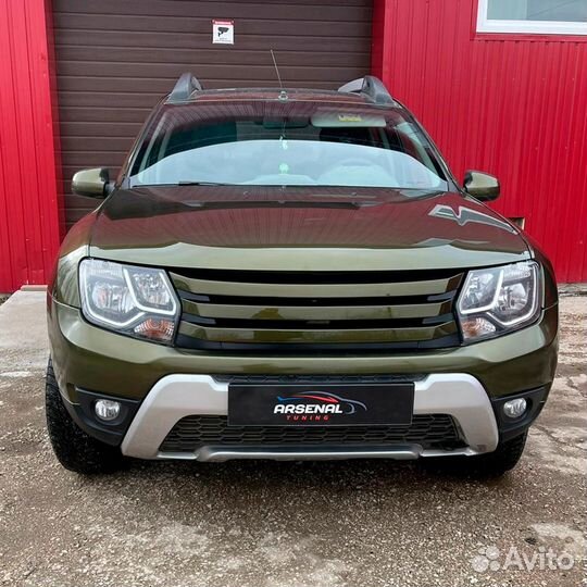 Решетка радиатора для автомобиля Renault Duster