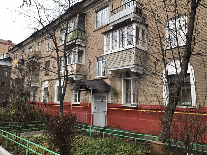 Комната 12 м² в 3-к., 1/3 эт.