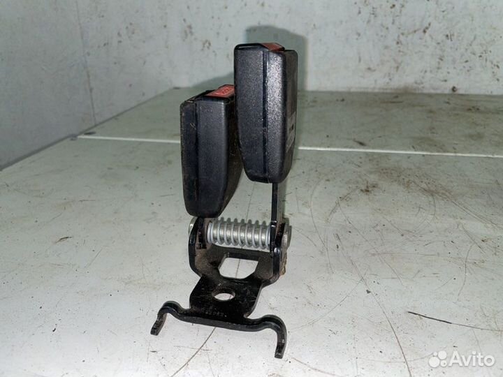 Ремень безопасности