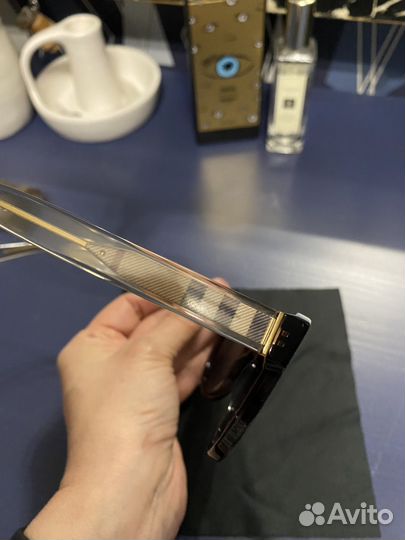 Солнцезащитные очки женские burberry