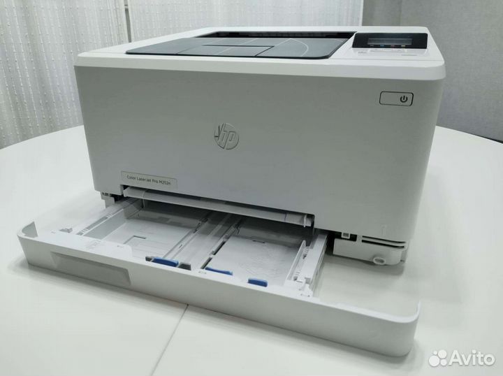 Принтер HP Color Laser Jet Pro M252n
