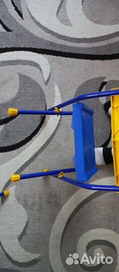 Детский письменный стол